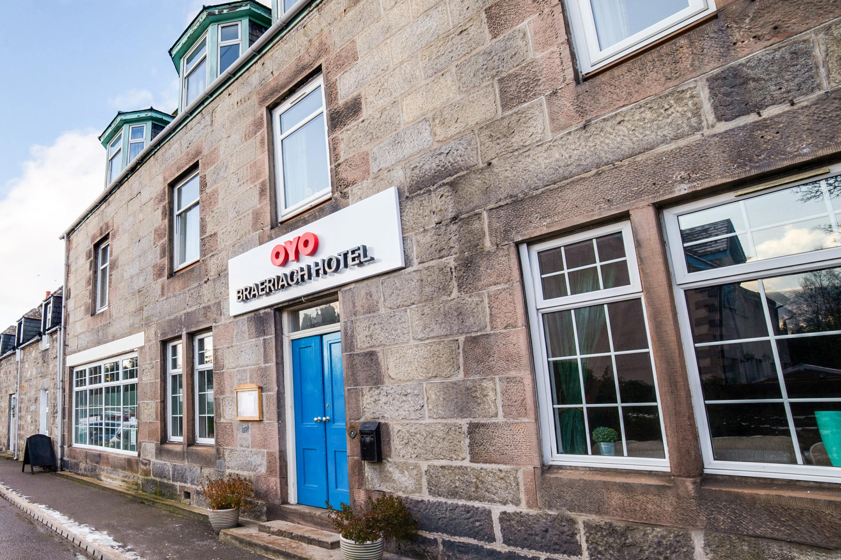 Oyo Braeriach Hotel, Highlands Scotland Newtonmore Exterior foto