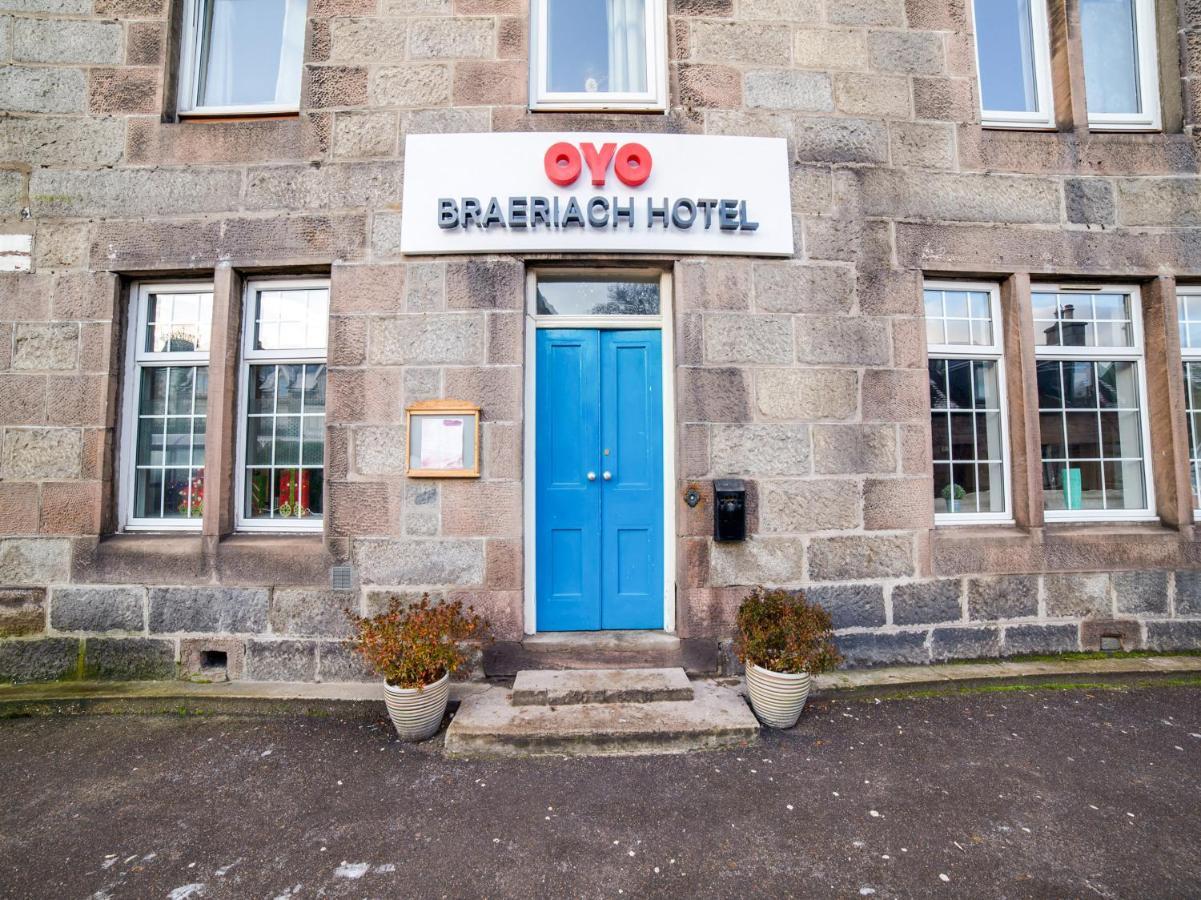 Oyo Braeriach Hotel, Highlands Scotland Newtonmore Exterior foto
